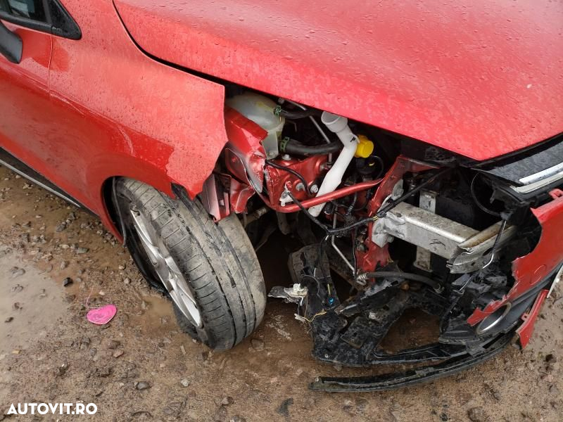 Dezmembrez Renault Clio IV 2014 0,9 tce - 3