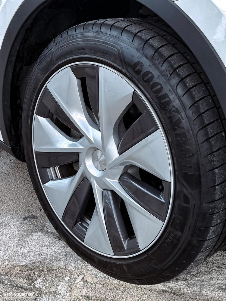 Tesla Model Y Long Range Tração Integral — fotografia 6
