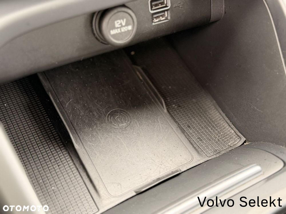 Volvo XC 40 - 29