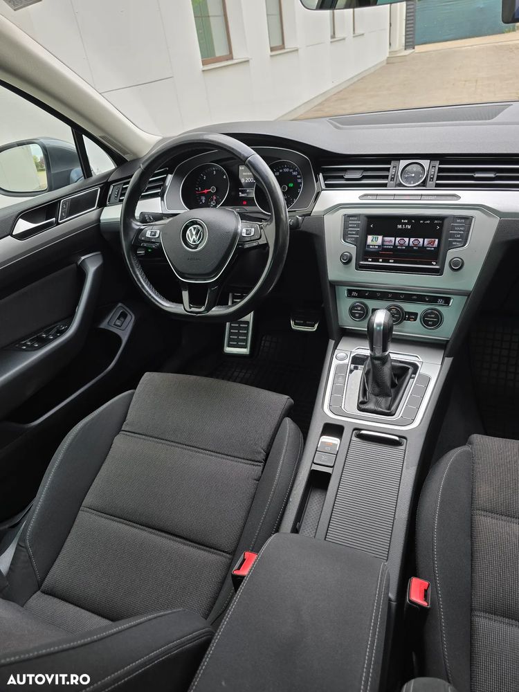Volkswagen Passat 2.0 TDI DSG Comfortline - 14