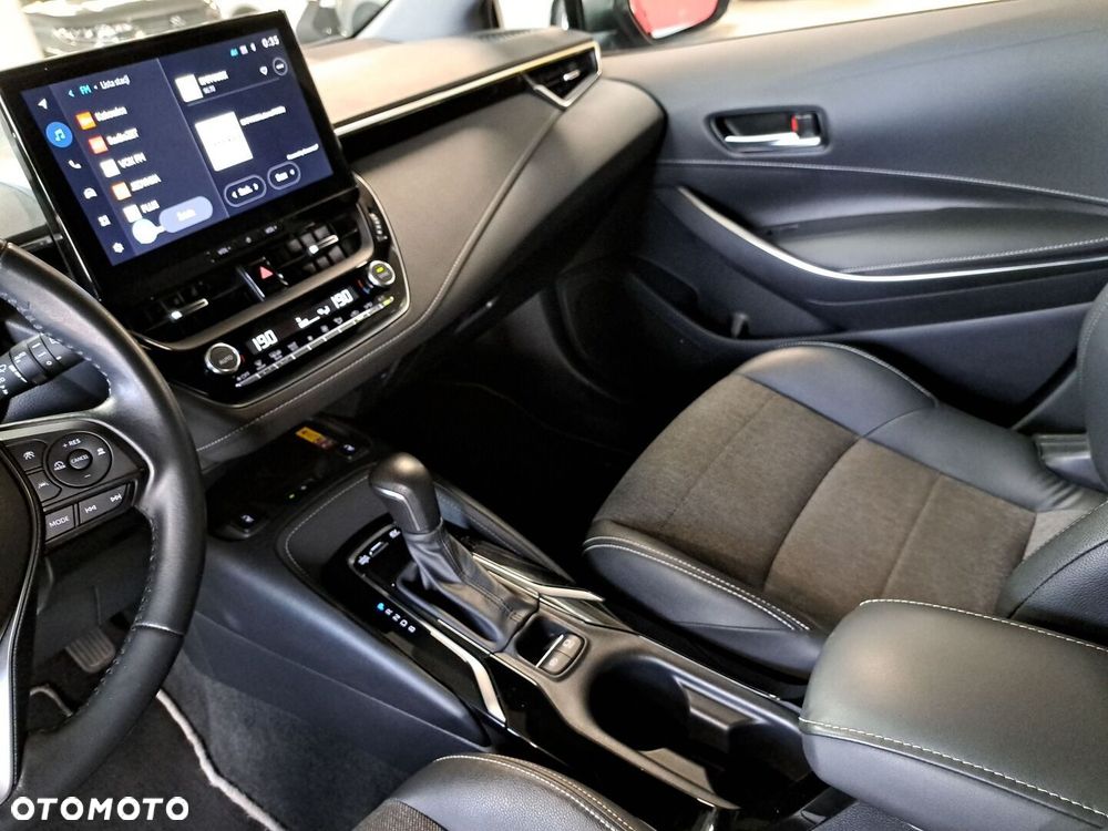 Toyota Corolla 1.8 Hybrid Style - 30