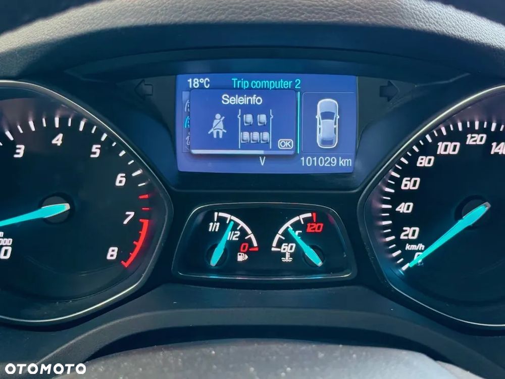 Ford Kuga - 10
