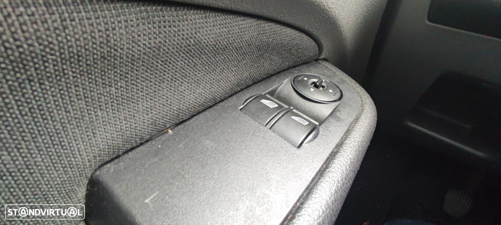 Ford Focus SW 1.4 Trend - 18