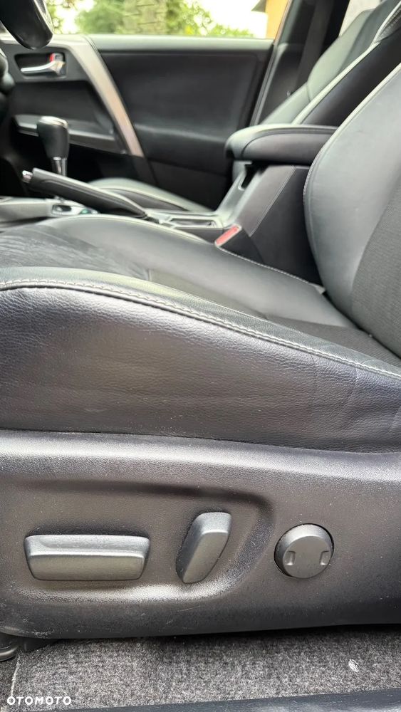 Toyota RAV4 2.0 Premium 4x4 MS - 24