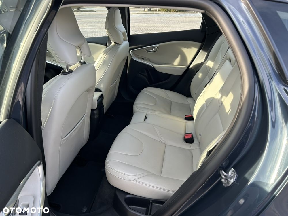 Volvo V40 D3 Drive-E Inscription - 18