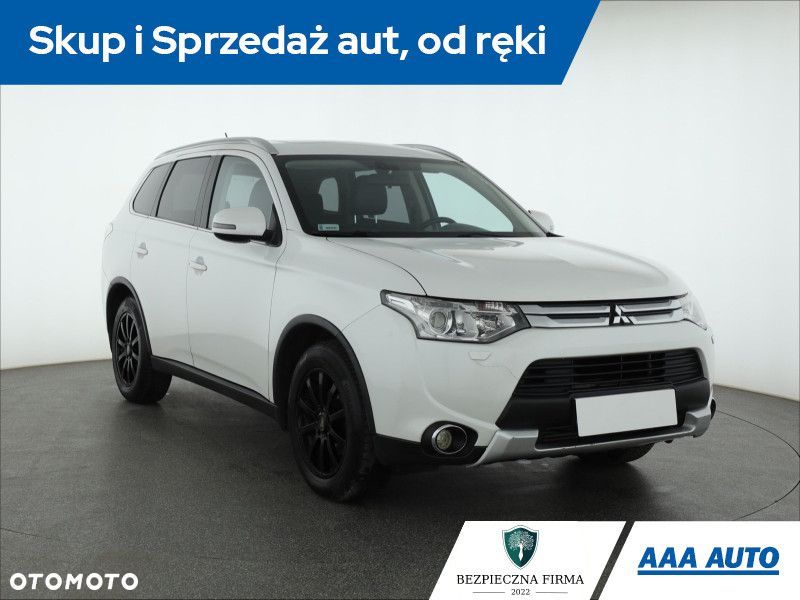 Mitsubishi Outlander - 2