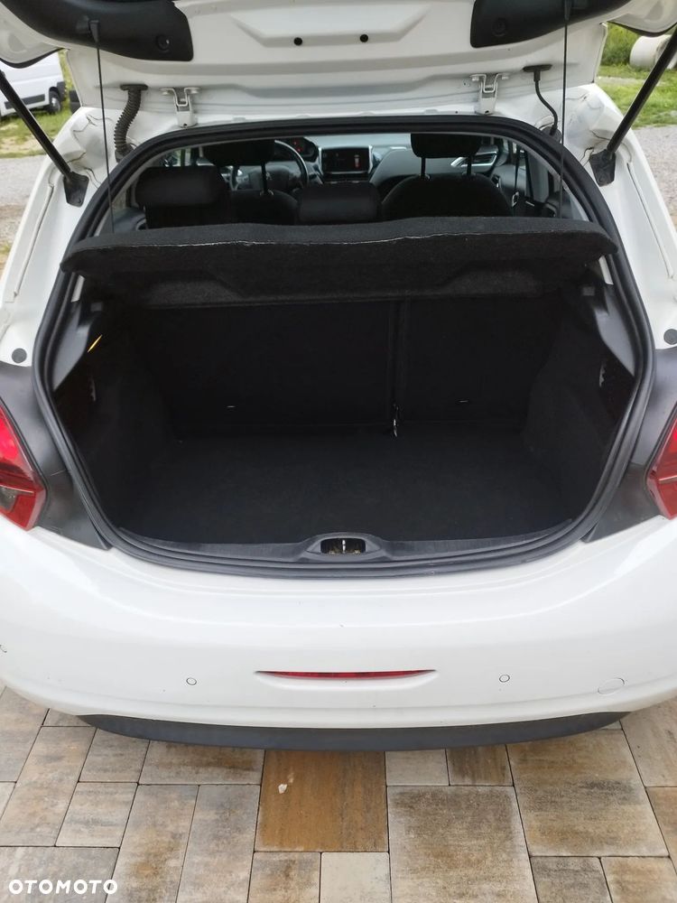 Peugeot 208 1.2 PureTech Style - 9