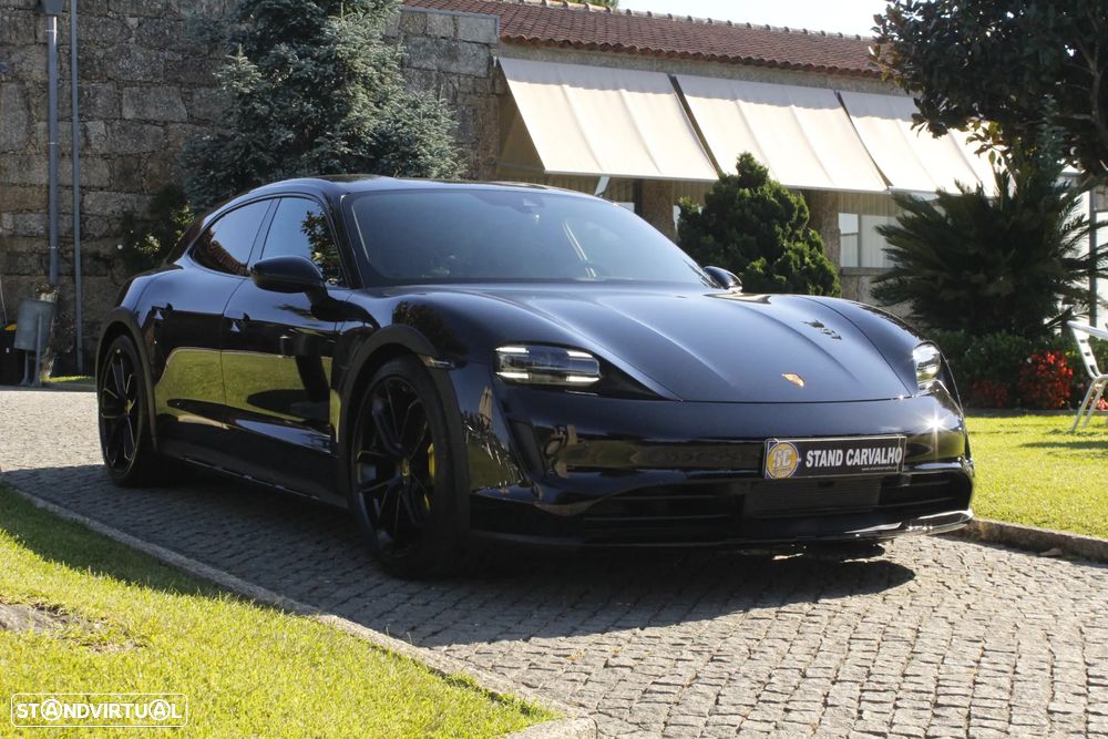 Porsche Taycan Cross Turismo 4 - 8