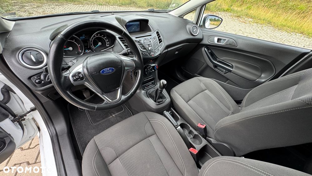 Ford Fiesta - 18