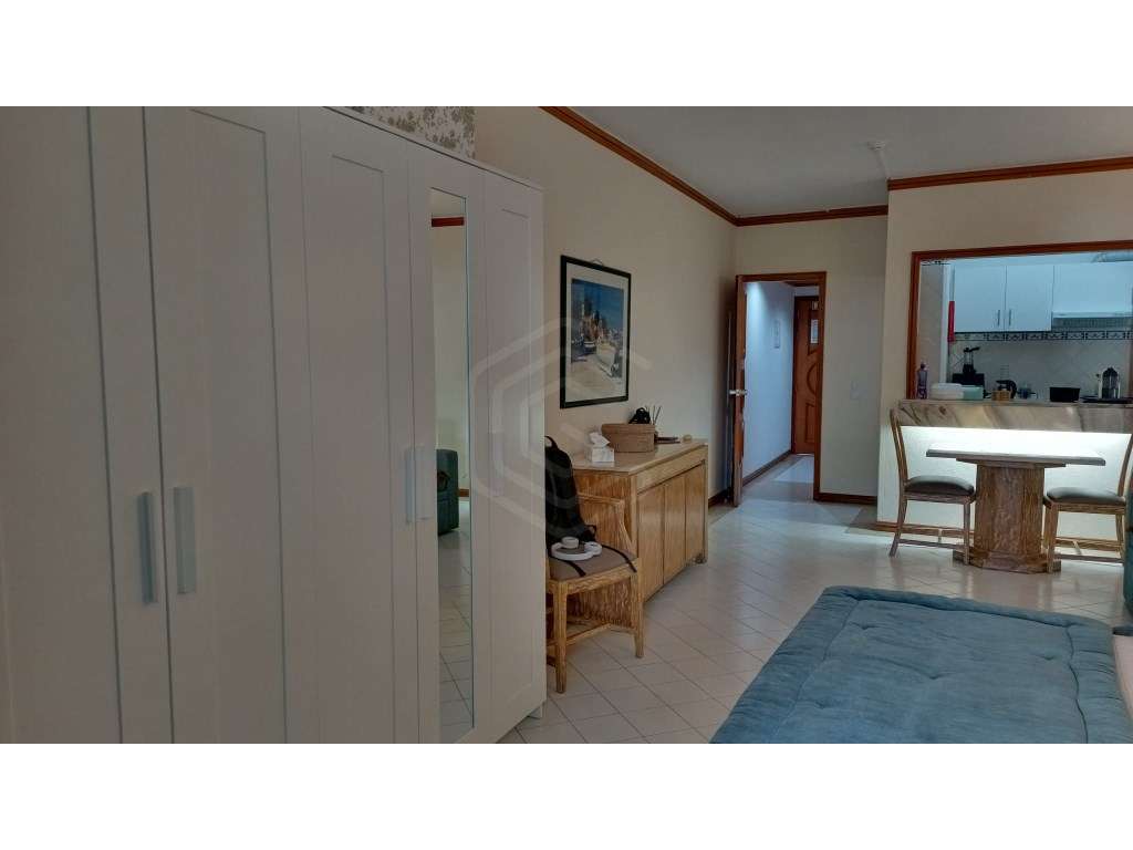 Apartamento T0 em condomínio com piscina e perto da praia em Albufe... - Grande imagem: 4/21