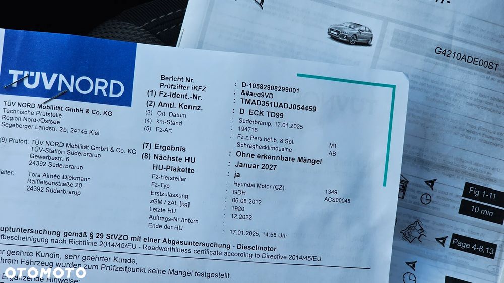 Hyundai i30 blue 1.6 CRDi Trend - 16