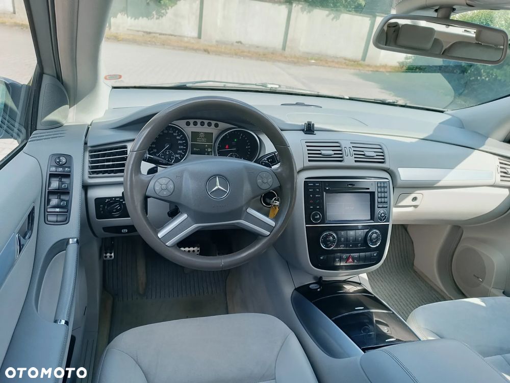 Mercedes-Benz Klasa R 300 CDI L 7G-TRONIC DPF Grand Edition - 12