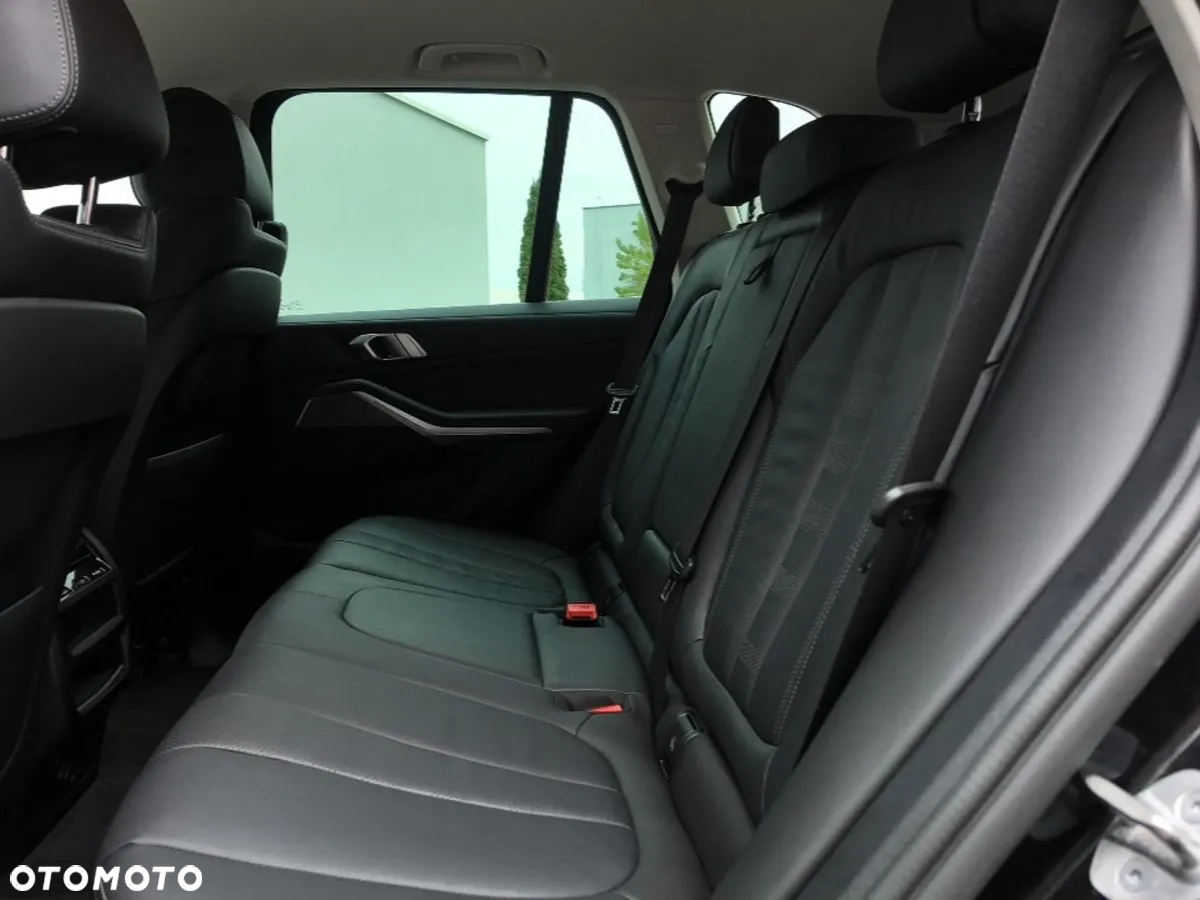 BMW X5 xDrive40d mHEV - 17
