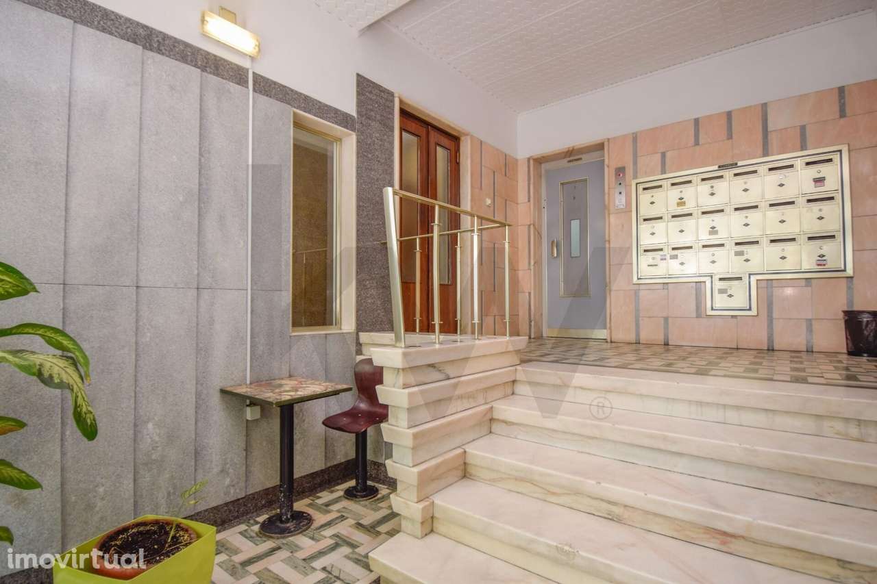 Apartamento T3 | 135m2 | Junto ao Centro Comercial Fonte Nova - Grande imagem: 3/29