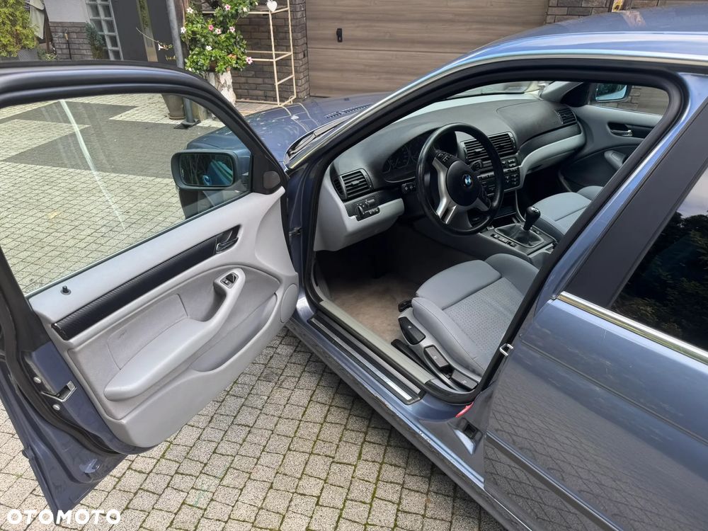 BMW Seria 3 330i - 19