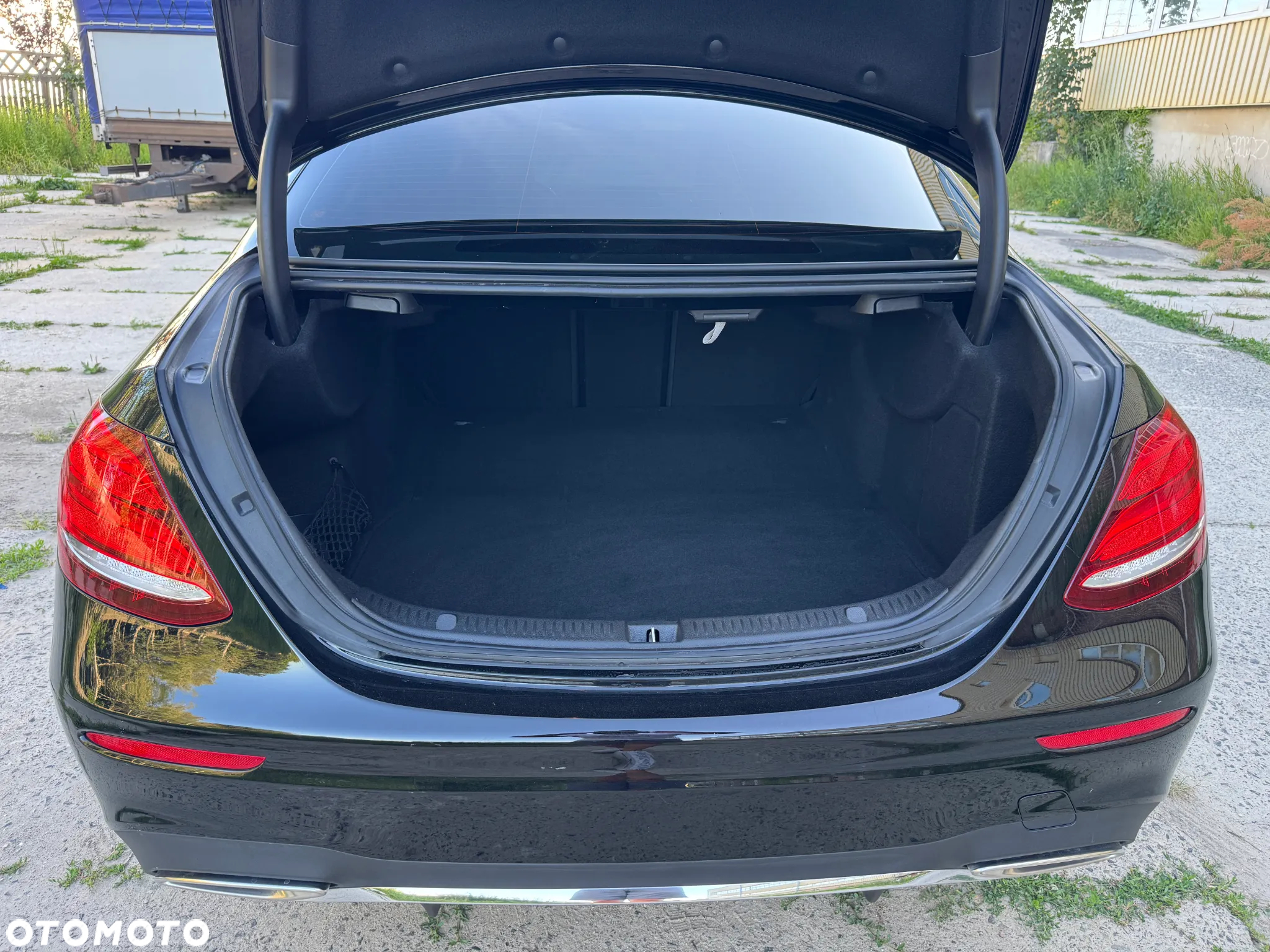 Mercedes-Benz Klasa E 350 9G-TRONIC AMG Line - 11