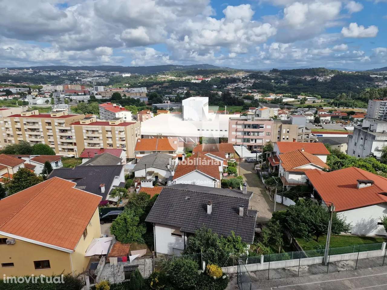 T4 Dúplex - Centro de Paredes - Porto - Grande imagem: 3/41