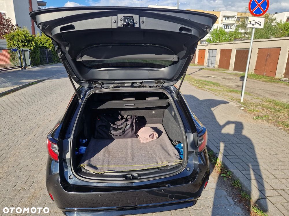 Toyota Corolla 1.8 Hybrid Comfort - 18