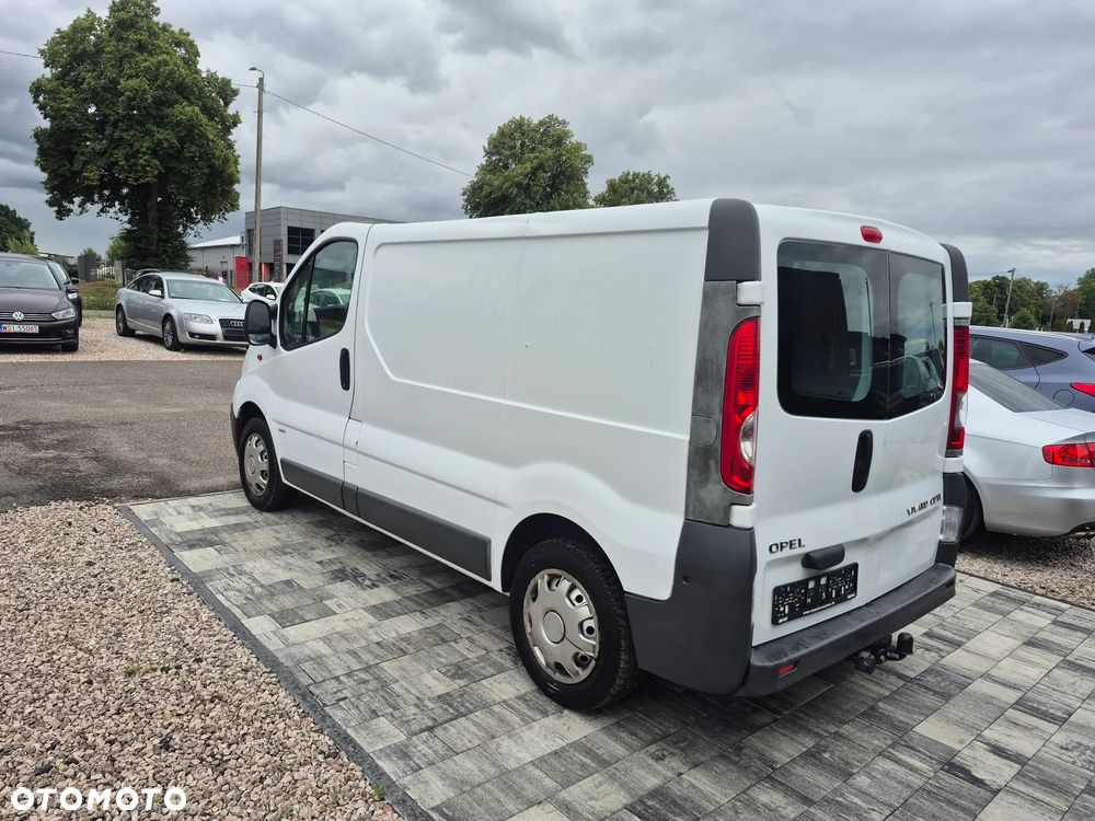 Opel Vivaro - 12