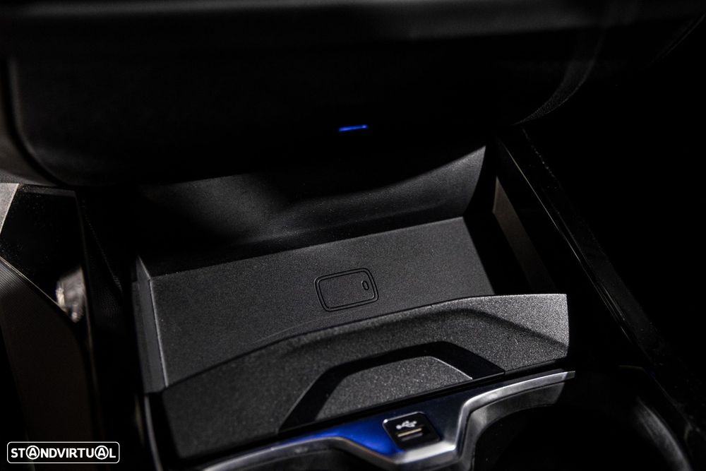 BMW 118 i Pack Desportivo M Auto - 28