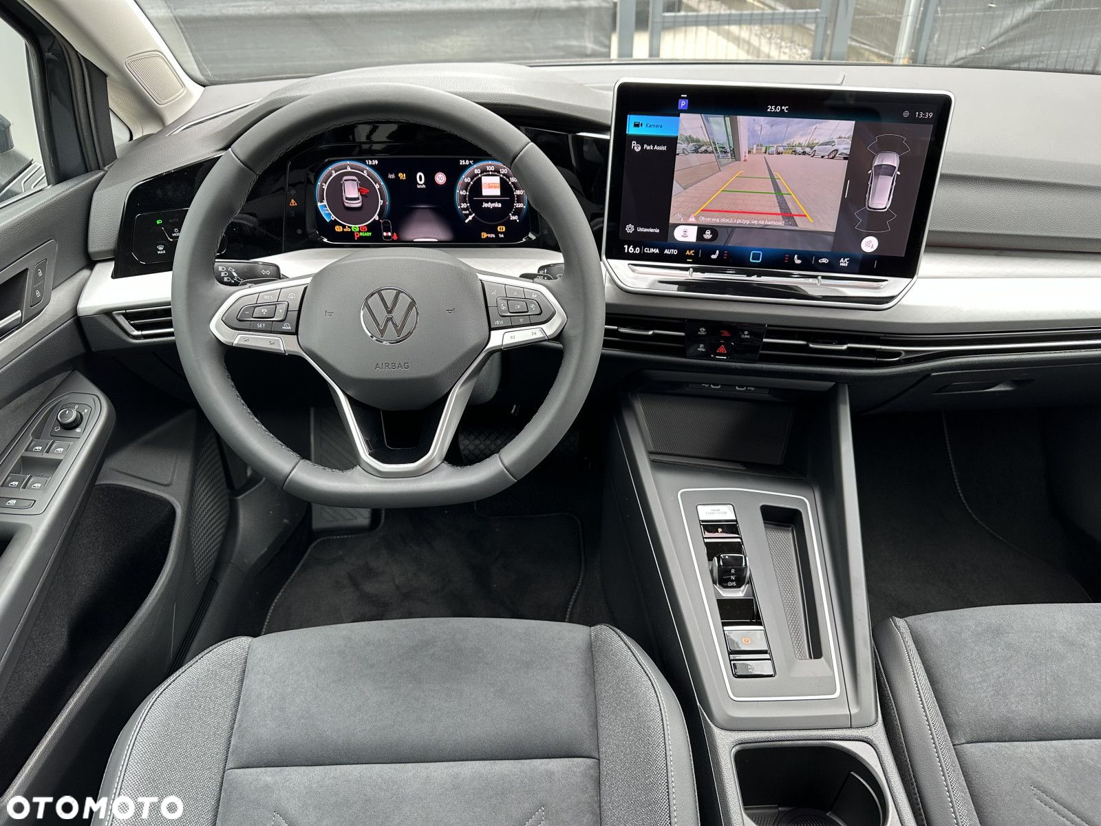 Volkswagen Golf - 21