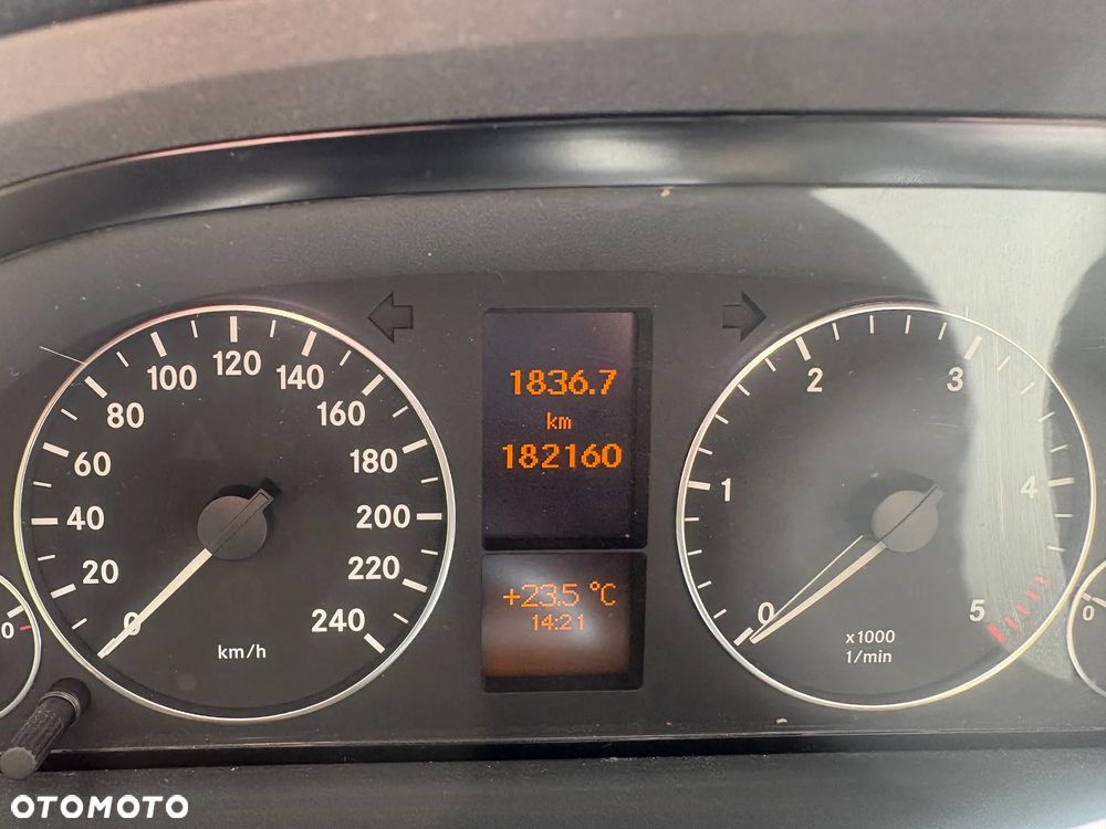 Mercedes-Benz Klasa A 180 CDI Autotronic Avantgarde Special Edition - 7