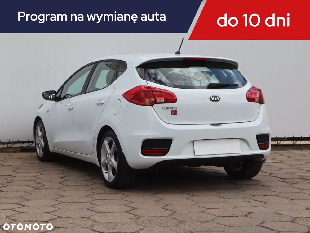 Kia Ceed - 6