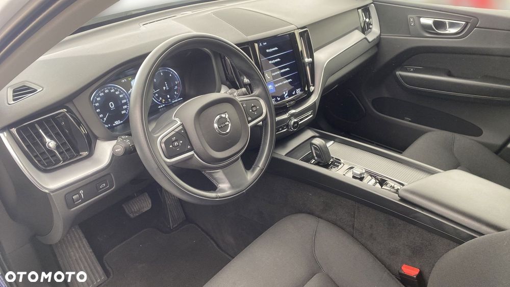 Volvo XC 60 B4 D AWD Momentum Pro - 10