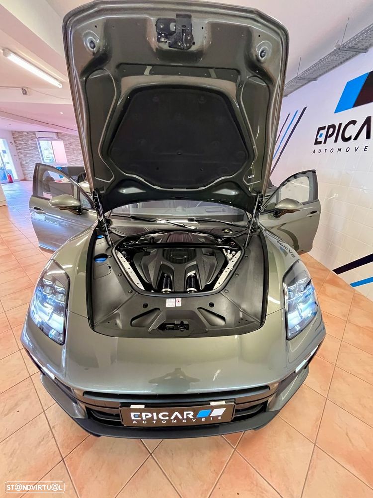 Porsche Panamera 4S E-Hybrid - 6