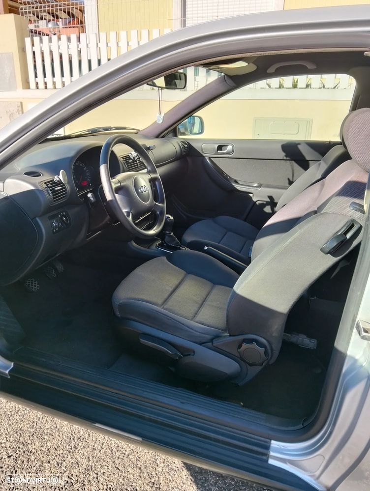 Audi A3 1.6 FSI Sport - 5