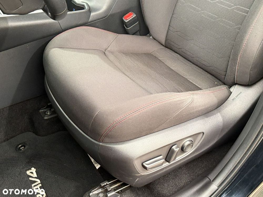 Toyota RAV4 - 18