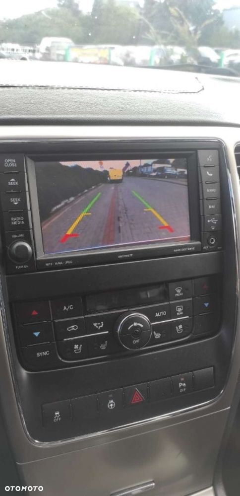 Jeep Grand Cherokee - 10