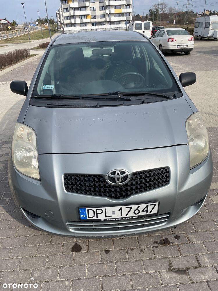 Toyota Yaris 1.3 Luna A/C - 3
