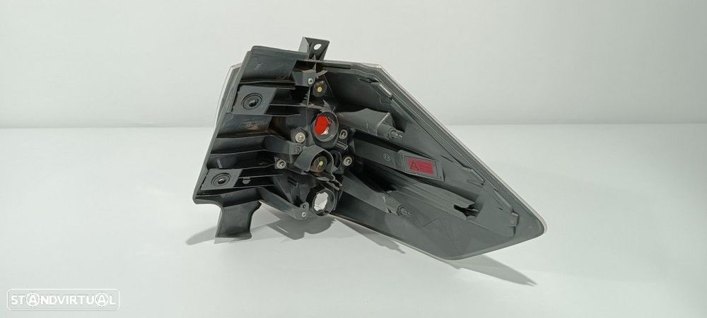 FAROLIM TRASEIRO ESQUERDO NISSAN X-TRAIL (T32) ACENTA - 7