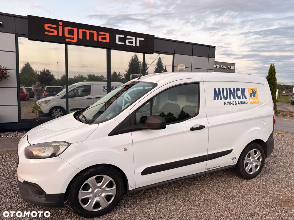 Ford Transit Courier - 4