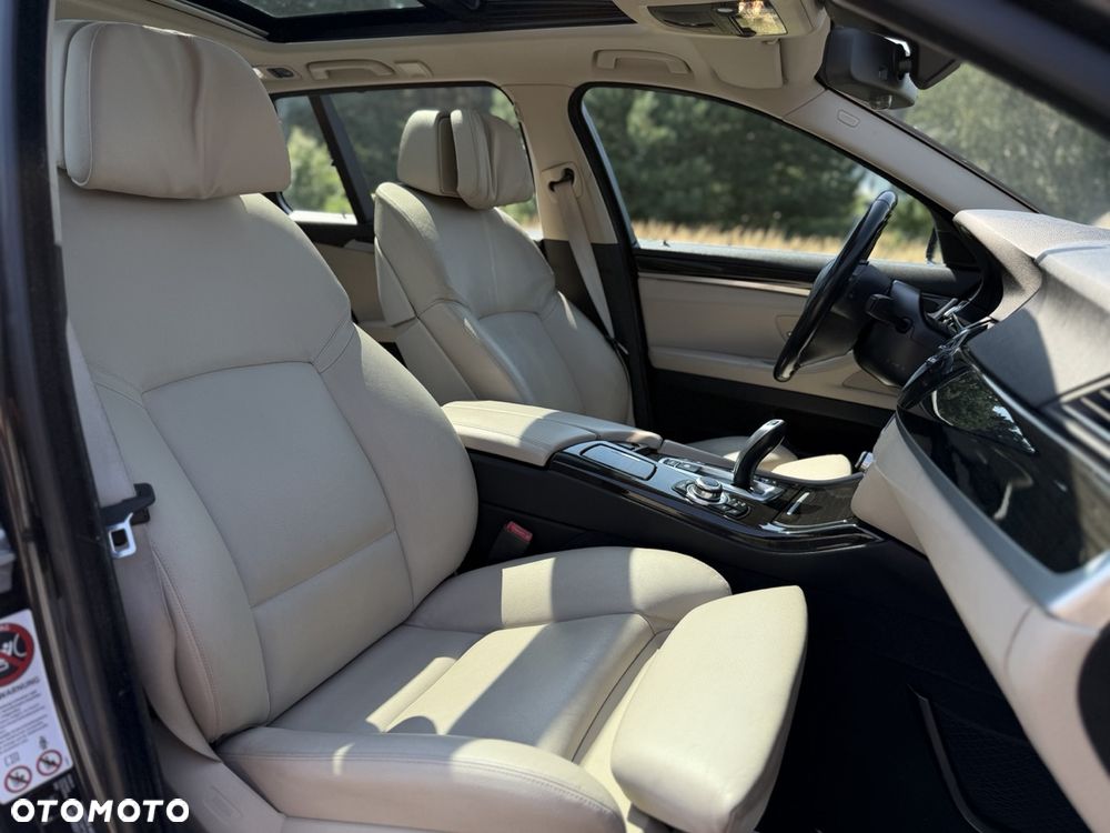 BMW Seria 5 525d xDrive Luxury Line - 19