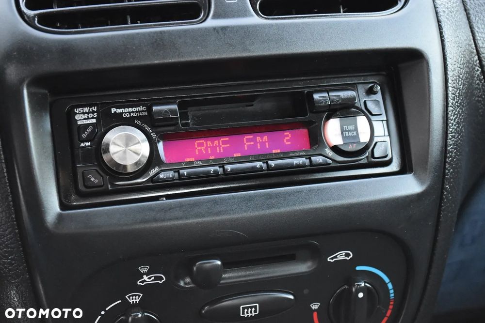 Peugeot 206 1.1 Color-Line - 26