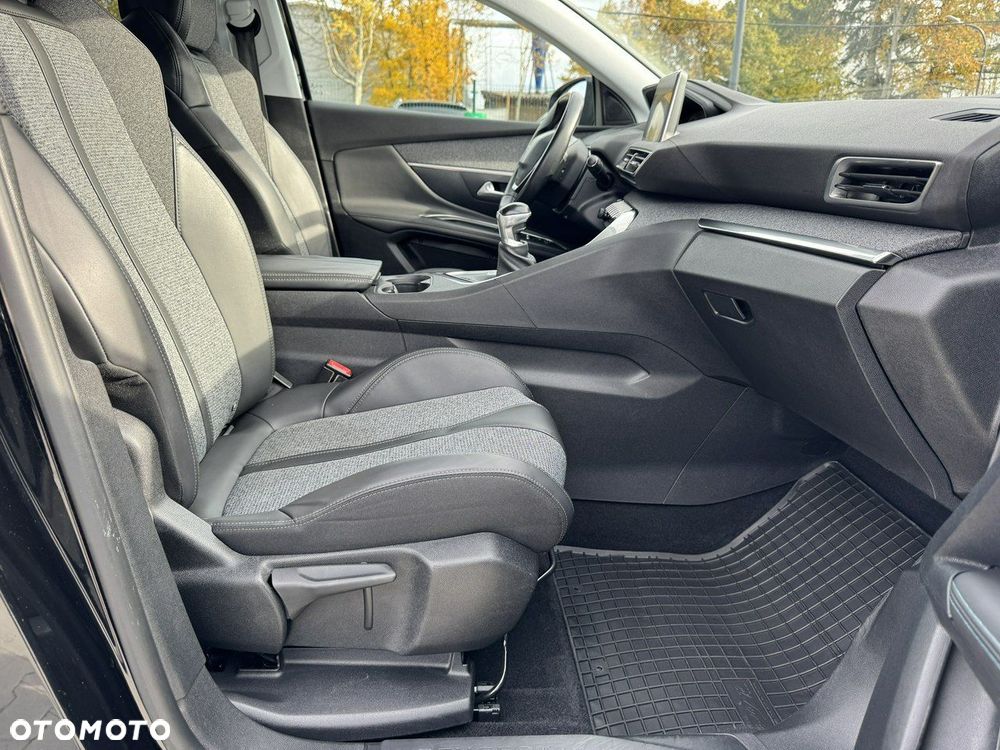 Peugeot 3008 PureTech 130 Stop & Start GPF Allure - 36