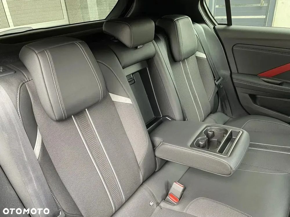 Opel Astra VI 1.6 T Plug-in Hybrid GS Line - 12