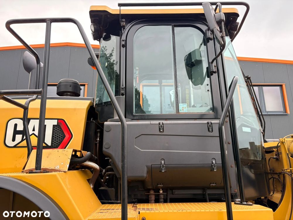Caterpillar 962M ŁADOWARKA KOŁOWA - 14