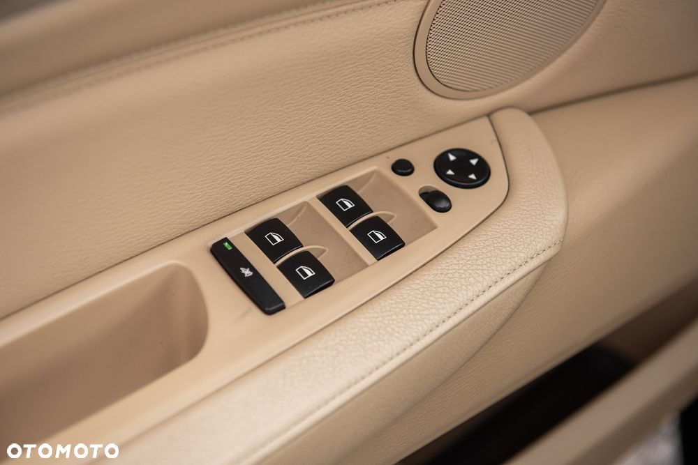 BMW X5 xDrive30d - 16