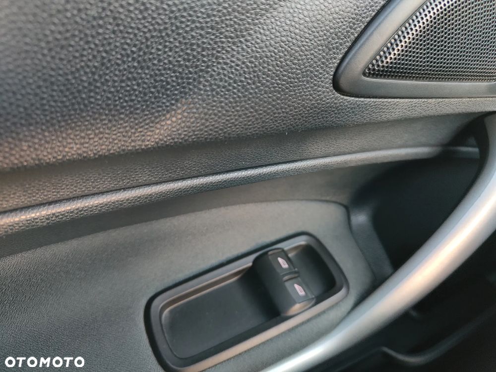 Ford Fiesta 1.25 Champions Edition - 26