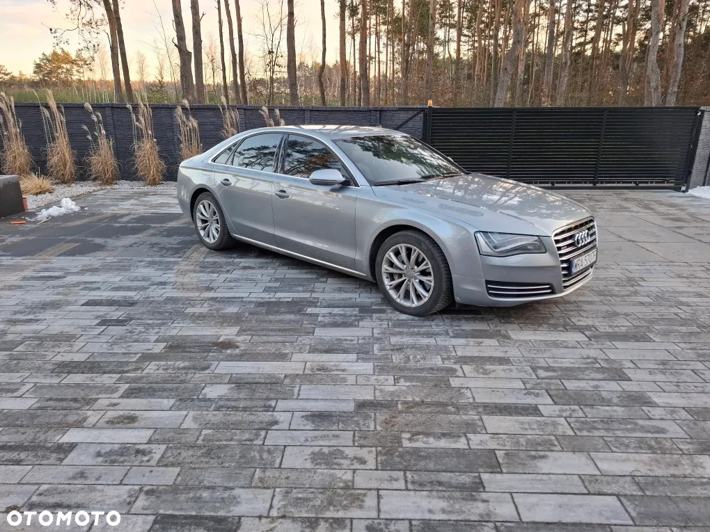 Audi A8 - 2