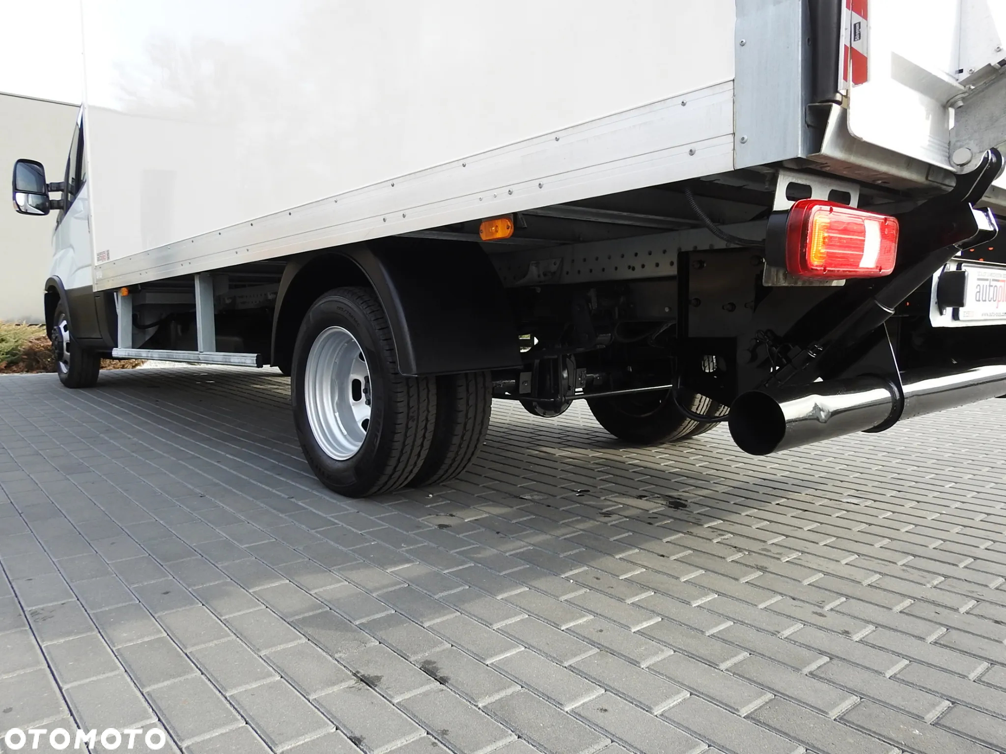 Iveco DAILY 35C16 KONTENER WINDA 8 PALET TEMPOMAT BLIŹNIACZE KOŁA KLIMATYZACJA 160KM [ 732294 ] - 17