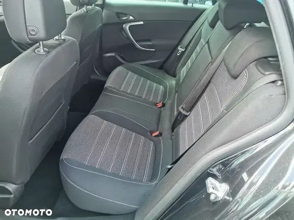 Opel Insignia 1.6 T Cosmo - 17