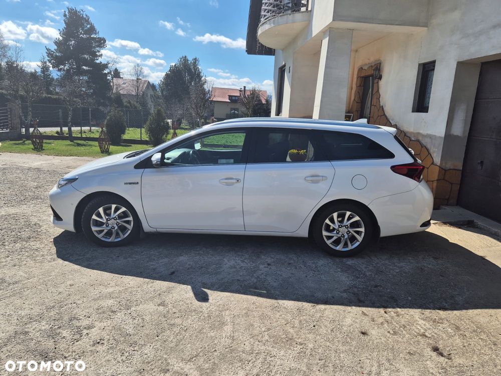 Toyota Auris Hybrid 135 Premium - 20