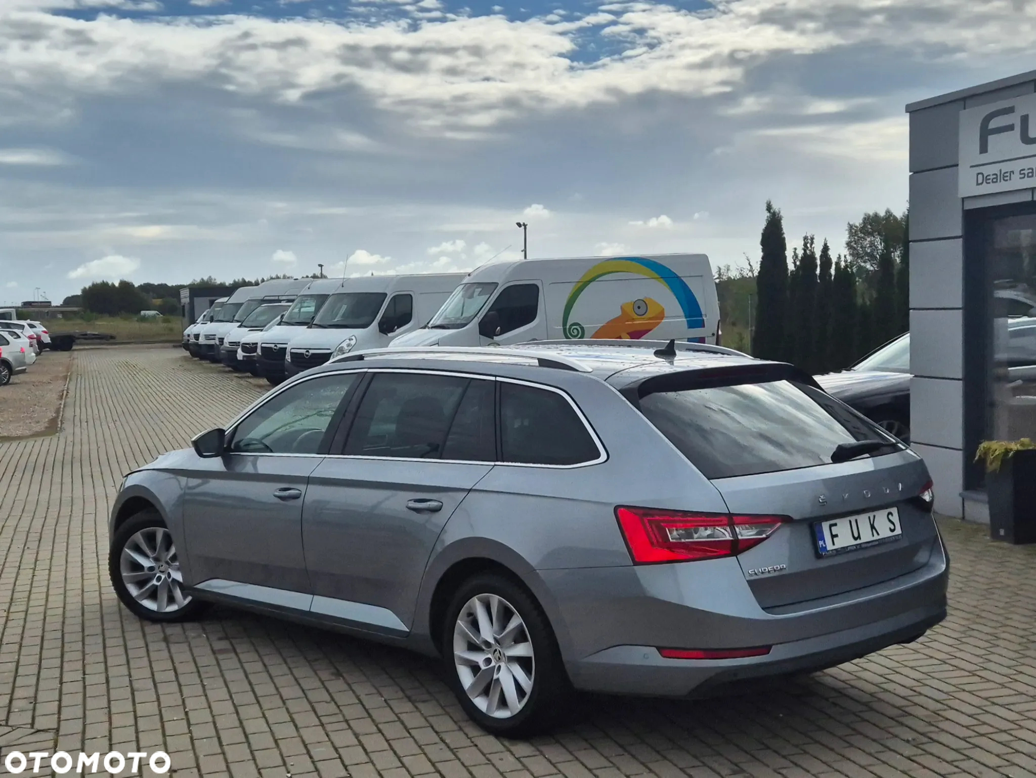 Skoda Superb Combi 1.6 TDI DSG Ambition - 13