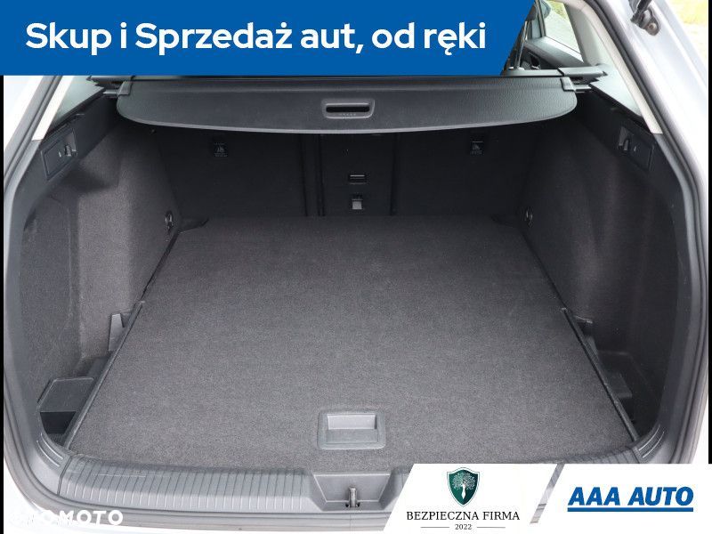 Volkswagen Golf Variant - 14