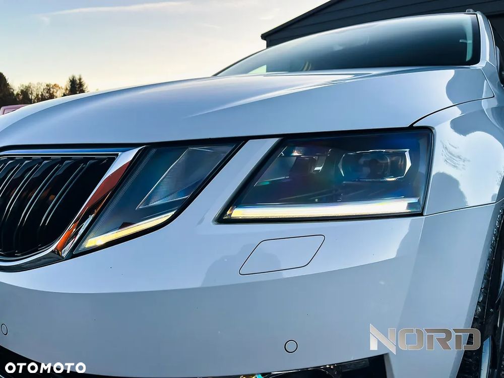 Skoda Octavia 2.0 TDI 4x4 Style DSG - 10