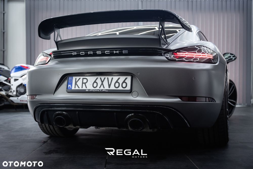 Porsche 718 Cayman - 37